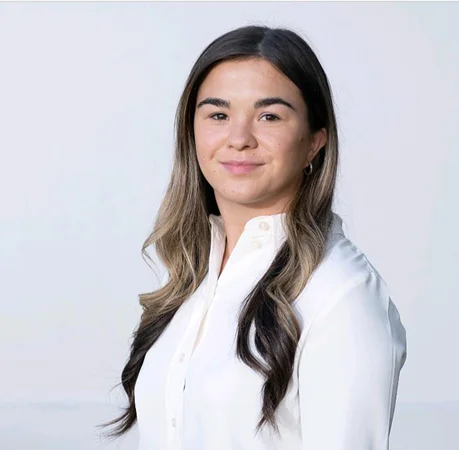 Beth Gough-Becker - Sales Associate - X Global Group Estate Agents