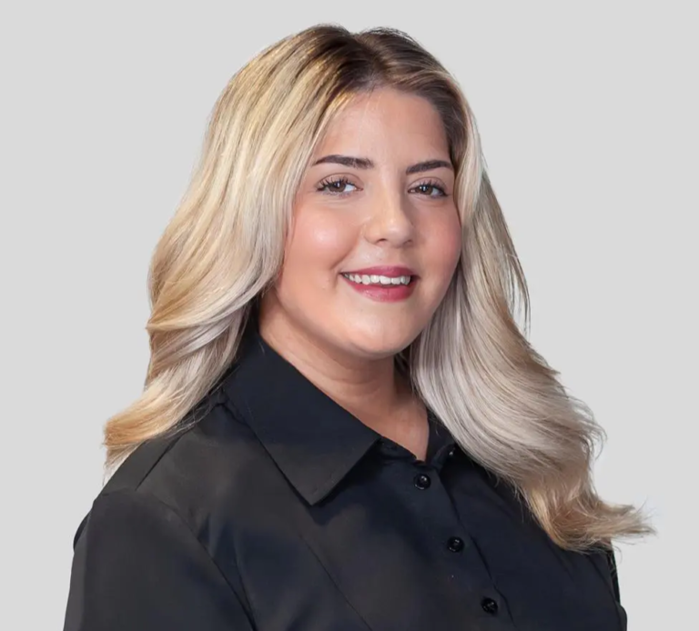 Zoe Wassall - Sales Associate - X Global Group Estate Agents